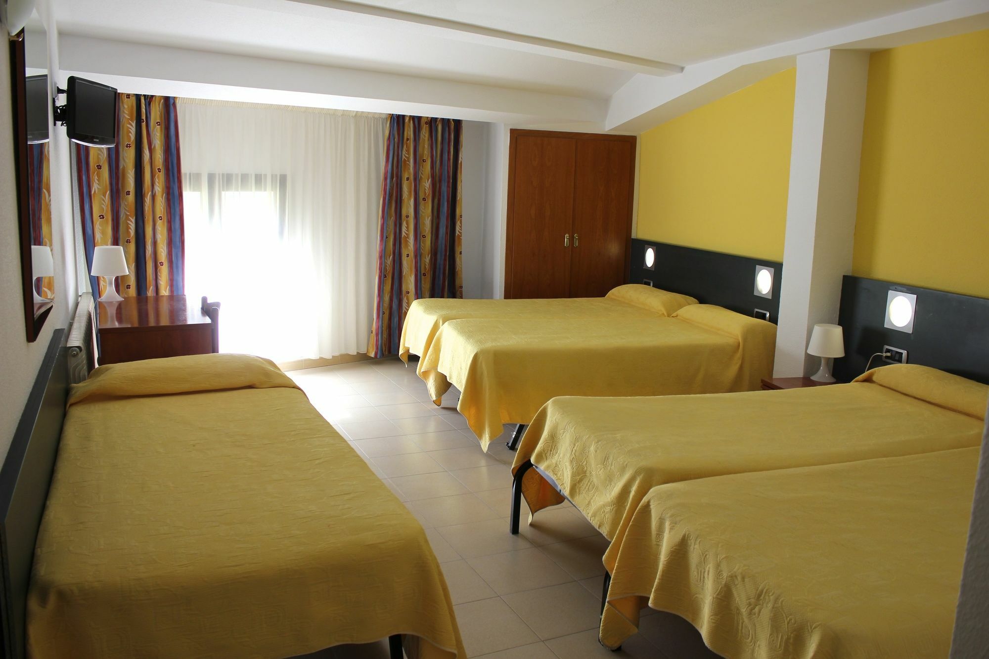 Hotel Avanti Pas De La Casa Ngoại thất bức ảnh